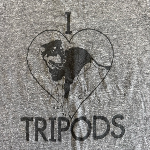 Women’s Gray Graphic T-Shirt with Three Legged Dog Design Sz XS - Picture 3 of 4